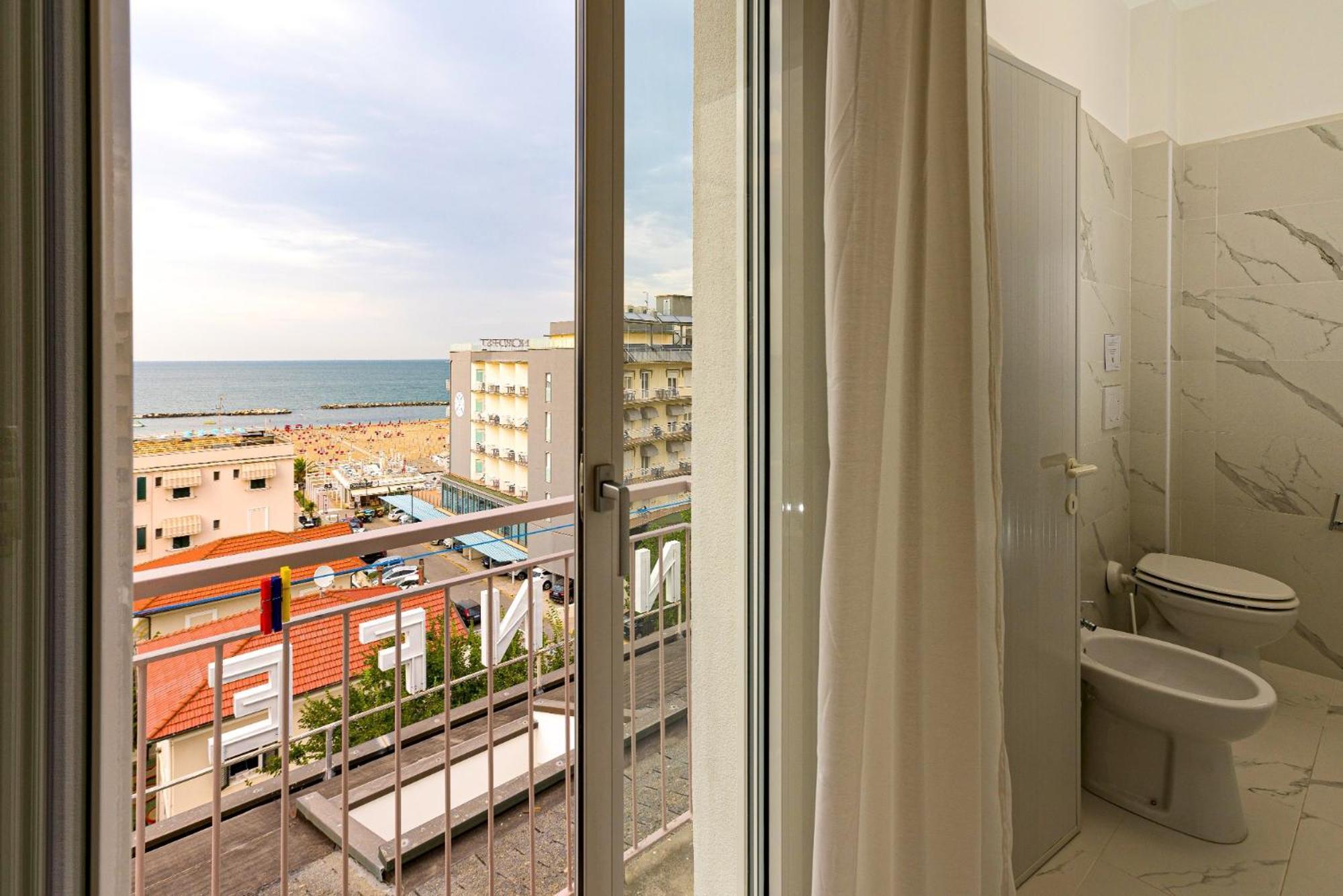 Hotel Ninfea カットーリカ エクステリア 写真